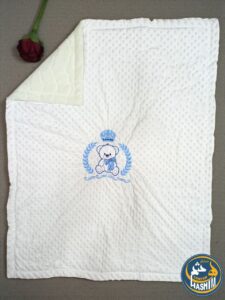 ابيض ف لبنى