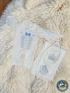 ابيض ف لبنى